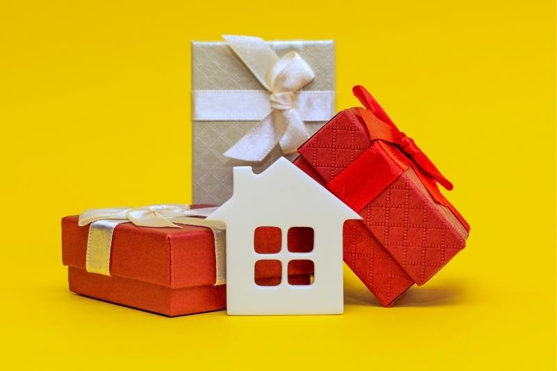New Home Gift, Homeowners Gift Box, Real Estate Housewarming Gift Box